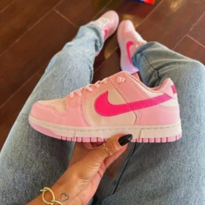 Tenis Nike SB Dunk Low - Tripple Pink 4